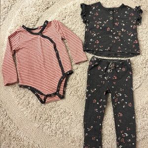 Jessica Simpson 18m 3 piece set